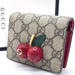 美品　グッチ　チェリー　二つ折財布　GGスプリーム　レザー　コンパクトウォレット