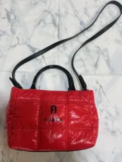 FURLA レッド ナイロンキルティング トートバッグ - メルカリ