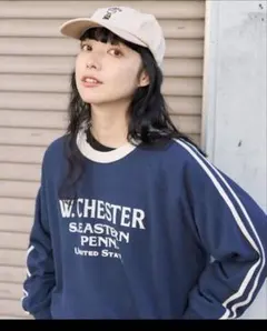 ネイビースウェット