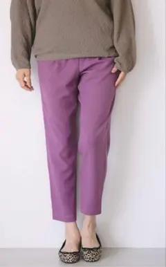 ハタラク7DAYSパンツ　テーパードパンツ　ダスティピンク