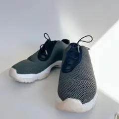 28センチ　NIKE エアジョーダンフューチャーロー　カーキ