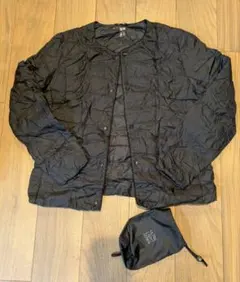 UNIQLO ULTRA LIGHT DOWN ブラックジャケット