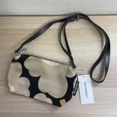 新品　未使用　マリメッコ　ショルダーバッグ　ウニっコ　黒　ベージュ