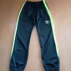 umbro トレーニングパンツ ブラック×ライム