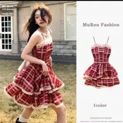 赤色チェックワンピース