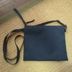 無印良品　撥水サコッシュ黒（中古美品）