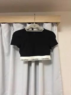 Calvin Klein クロップド丈 半袖Tシャツ ブラックのサムネイル