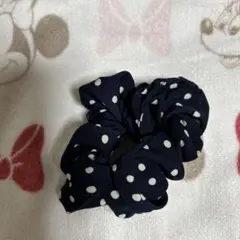 水玉模様シュシュ ネイビー