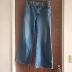 値下げ　バギーワイドジーンズGU　Lサイズのサムネイル