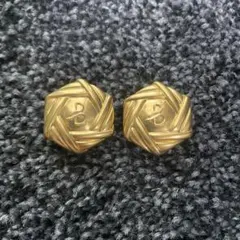 Item thumbnail for item a39e09de-f3a3-4aad-a80d-558c9f6f7484