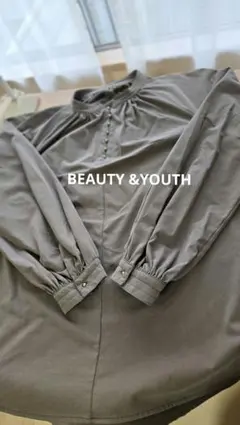 BEAUTY &YOUTH　ブラウス