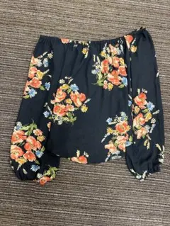 FOREVER21 花柄 オフショルダー トップス ブラック サイズS