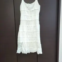 ホワイト レース ワンピース　膝丈