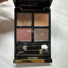〜お値下げ中〜TOM FORD アイカラー クォード 26のサムネイル