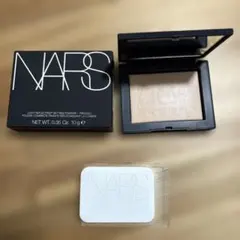 NARS ナーズ　ライトリフレクティングセッティングパウダープレストN05555のサムネイル