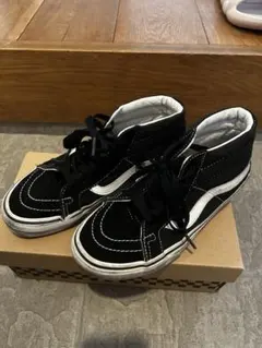 Vans ブラック ハイカットスニーカー