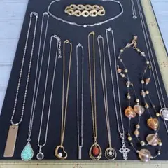 B*い様 まとめ売りアクセサリーR40☆ネックレスなど12点オークション