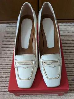 パンプス　REGAL