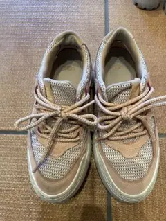 UGG ベージュ メッシュ スニーカー