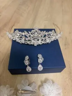 ティアラ、イヤリング、ヘアアクセ（お花）セット