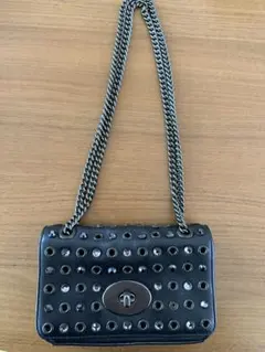 COACHスタッズ黒 レザー ショルダーバッグ