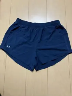 アンダーアーマー　ショートパンツ Mサイズ