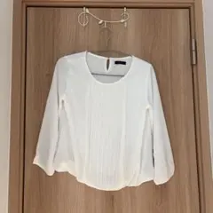 ブラウス a.v.v ホワイト プリーツ