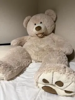 大きなベージュのクマのぬいぐるみ　コストコ