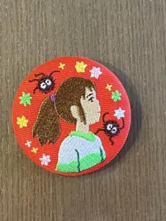 スタジオジブリ 刺繍缶バッチ　千と千尋のサムネイル