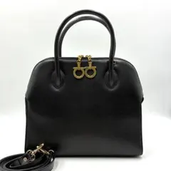 極美品 フェラガモ 2way ショルダーバッグ ガンチーニ シボ革 ブラック