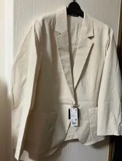 新品タグ付ユニクロUNIQLOセオリーコラボ感動ジャケット　3XL大きいサイズ