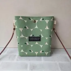 ハンドメイド ちょっとそこまでショルダー 青りんご