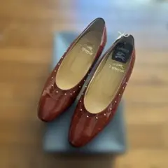バーバリー パンプス　赤　新品未使用のサムネイル
