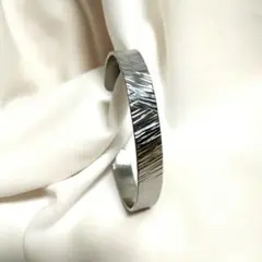 ステンレス ハンドメイド品 ストライプ模様 バングル 日本製