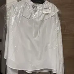 ダブルフリルネックブラウス