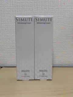 SIMUTE シミュート 薬用美白クリーム ホワイトニングクリーム 30gのサムネイル