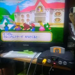 任天堂64 本体とコントローラー2個と配線、カセット5本つき