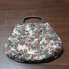 ▲アンティーク刺繍ビーズバッグ