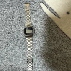 CASIO デジタル腕時計 シルバー