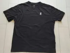 On Running ロゴ Tシャツ ブラック