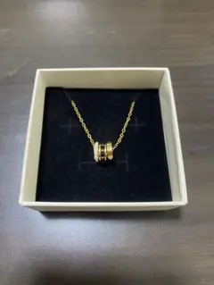 3連リング ネックレス ゴールド　ステンレス　ジルコニア　3色　リングネックレス