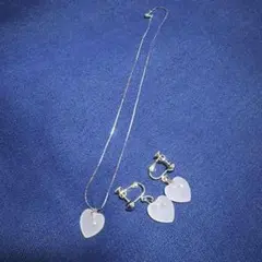 ハート型ネックレスとイヤリングセット
