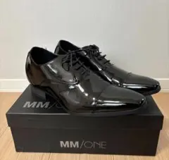 MM/ONE ブラック エナメル ドレスシューズ 結婚式 シークレット ソールのサムネイル
