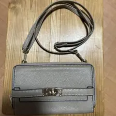 caches cachesグレージュ 2wayショルダー 財布のサムネイル
