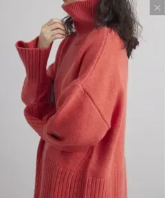 【mystic】BACKスリットタートルニット　スリット　オレンジ　ニットワンピ