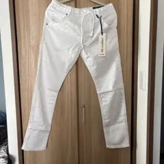 DIESEL Jogg Jeans ホワイト サイズ28です
