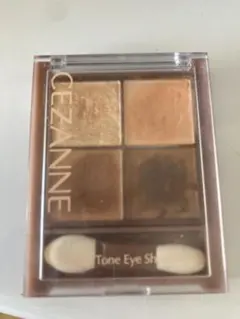 CEZANNE ビタートーンアイシャドウ 03