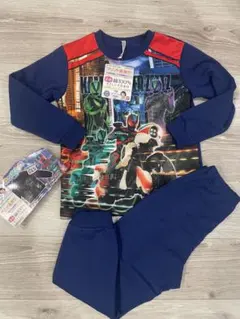 新品　仮面ライダーゼッツ 光るパジャマ　裏起毛　バンダイ　120サイズ　長袖