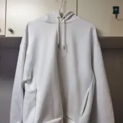 パーカー 白