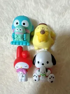 サンリオ　ガチャガチャ　ぬいぐるみ
